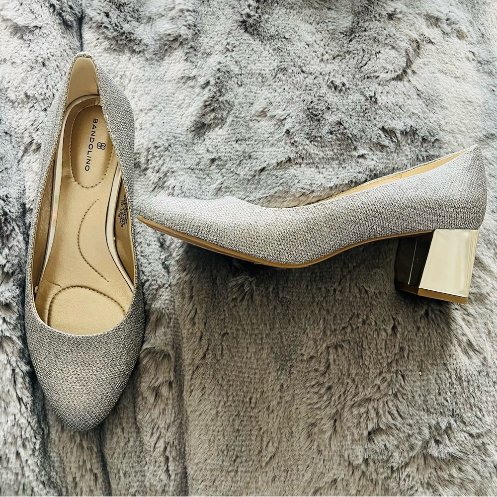 NEW Stunning Bandolino Shimmering Silver Block Heels (New)